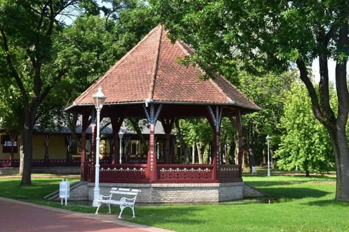 Vila Eden Palic Villa Exterior photo